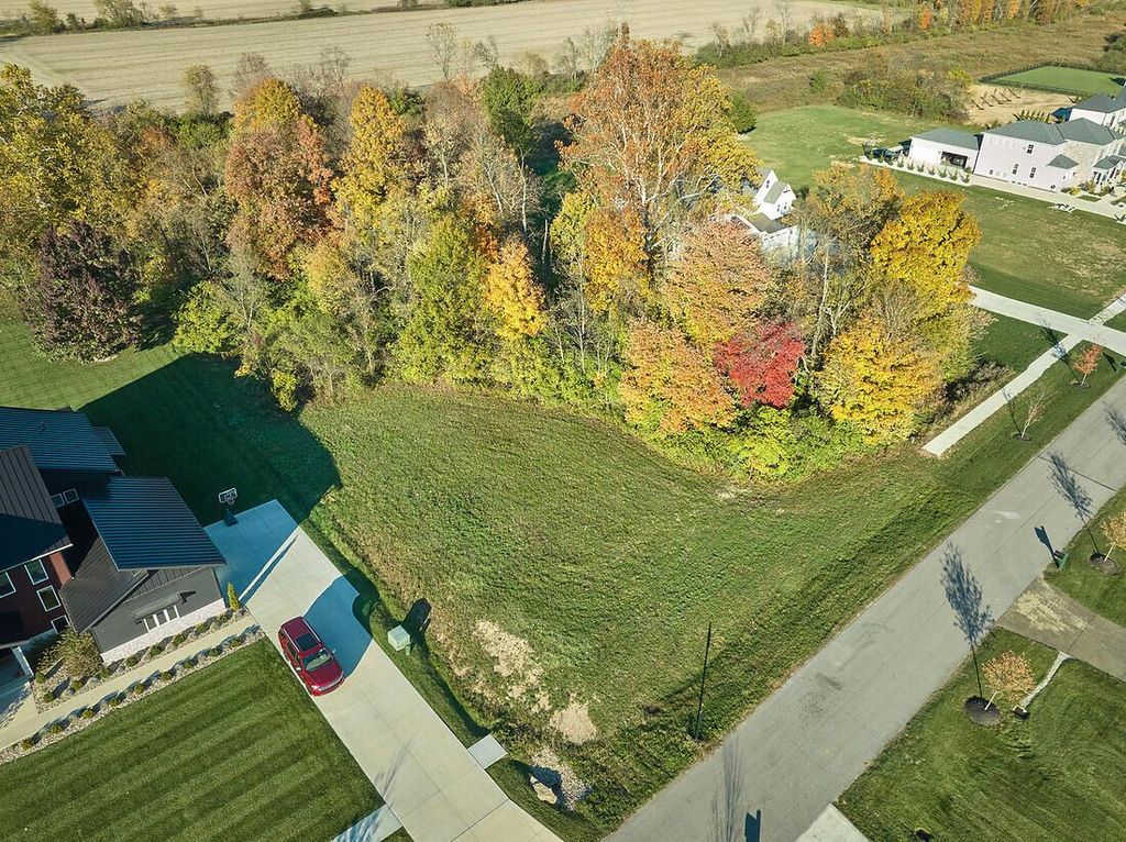 986 Lale Point, Delaware, OH 43015