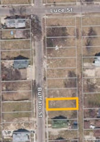 13242 BUFFALO Street, Hamtramck, MI 48212