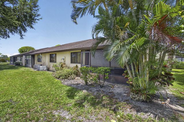 67 Macadamia Court, Royal Palm Beach, FL 33411