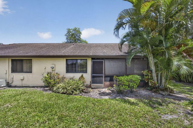 67 Macadamia Court, Royal Palm Beach, FL 33411