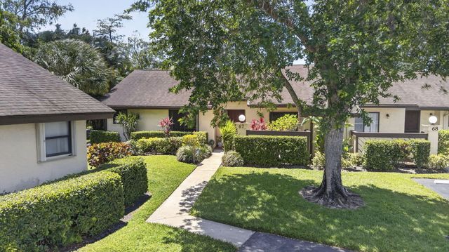 67 Macadamia Court, Royal Palm Beach, FL 33411