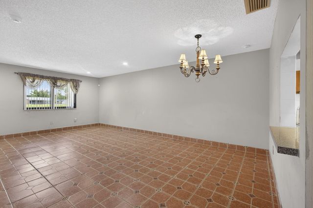 67 Macadamia Court, Royal Palm Beach, FL 33411