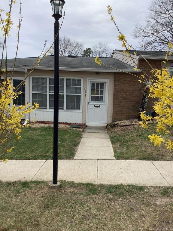 406 Woodbridge Drive B, Ridge, NY 11961