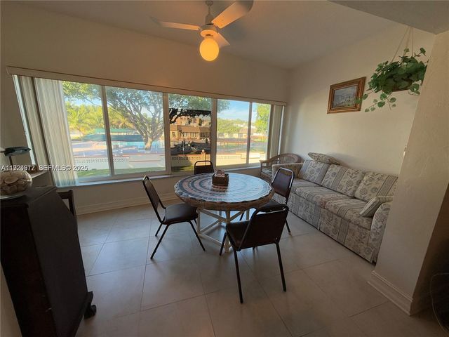 4270 NW 40th Street 202, Lauderdale Lakes, FL 33319