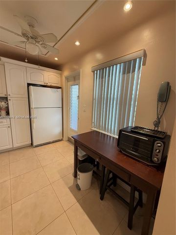 4270 NW 40th Street 202, Lauderdale Lakes, FL 33319