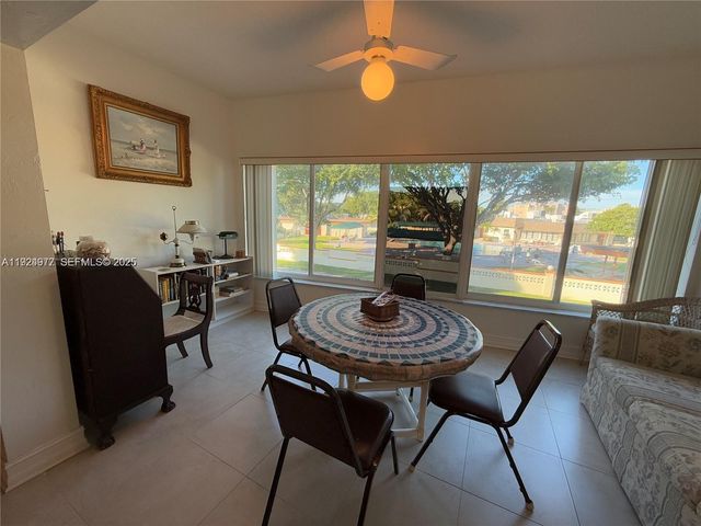 4270 NW 40th Street 202, Lauderdale Lakes, FL 33319