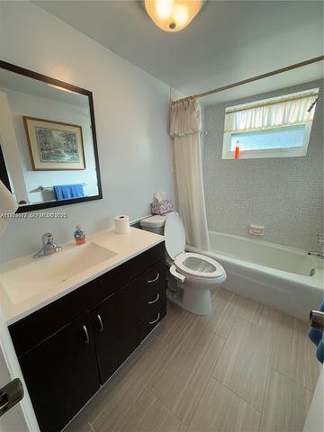 4270 NW 40th Street 202, Lauderdale Lakes, FL 33319