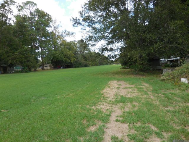 609 W End Dr, New Roads, LA 70760