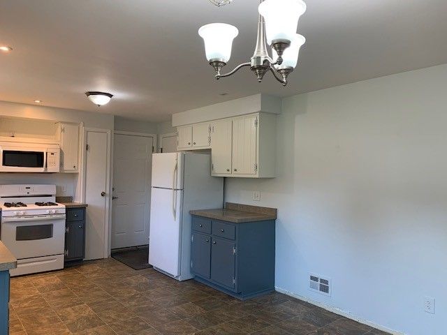 1063-1065 Bay Road, Webster, NY 14580