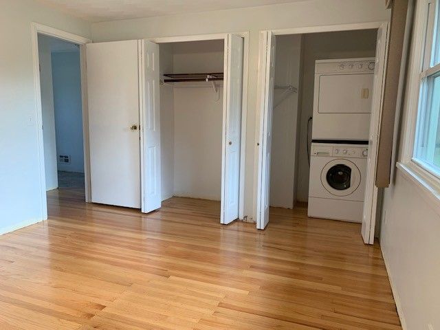 1063-1065 Bay Road, Webster, NY 14580