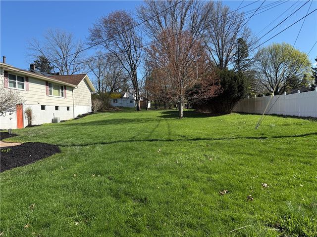 1063-1065 Bay Road, Webster, NY 14580