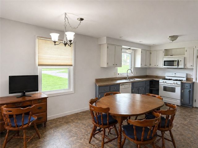 1063-1065 Bay Road, Webster, NY 14580