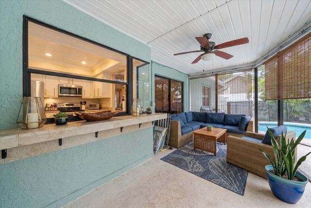 521 MERAVAN DRIVE, Palm Harbor, FL 34683