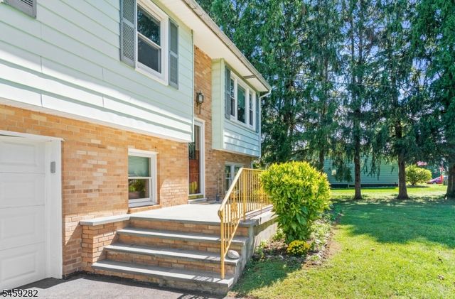 17 Ridge Rd, Raritan Twp., NJ 08822