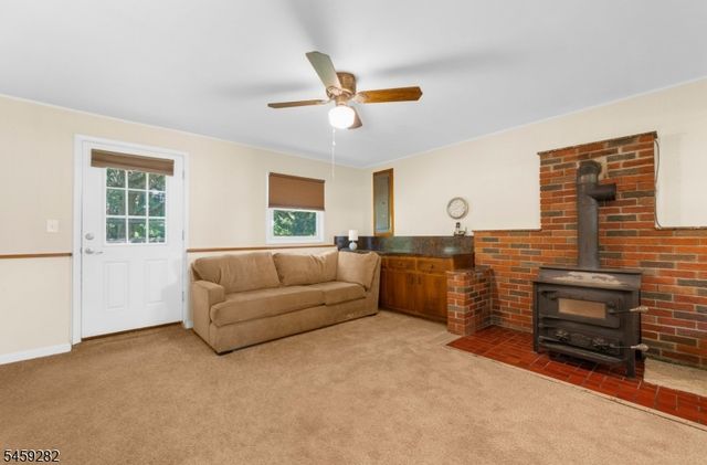17 Ridge Rd, Raritan Twp., NJ 08822