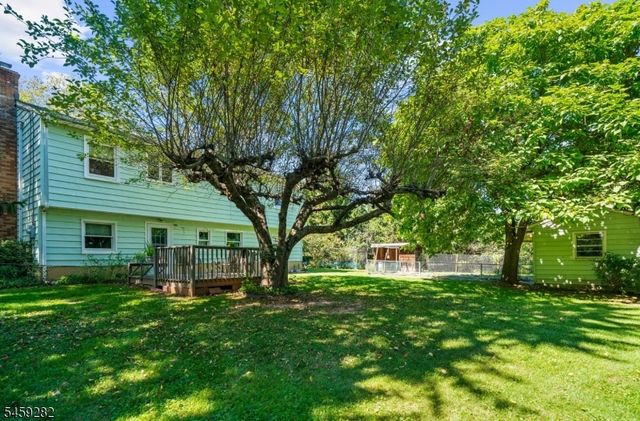 17 Ridge Rd, Raritan Twp., NJ 08822