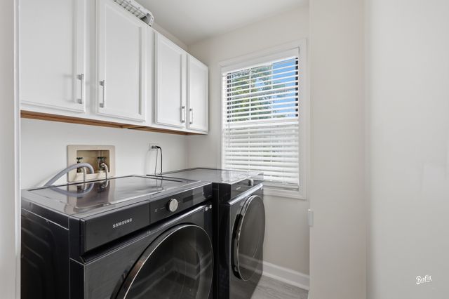 537 W Parkside Drive, Palatine, IL 60067