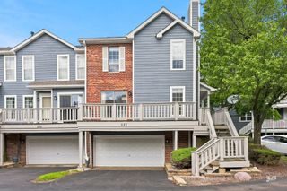 537 W Parkside Drive, Palatine, IL 60067