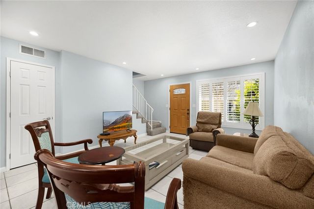 4524 Jamestown, Yorba Linda, CA 92886