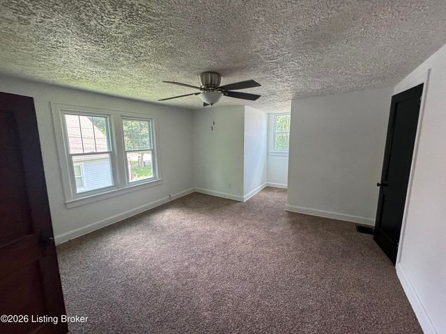 111 Highland Ave, Vine Grove, KY 40175