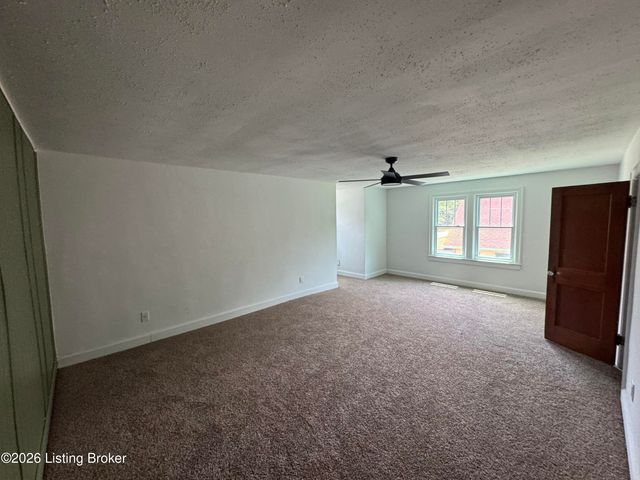 111 Highland Ave, Vine Grove, KY 40175