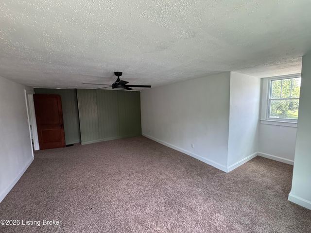 111 Highland Ave, Vine Grove, KY 40175