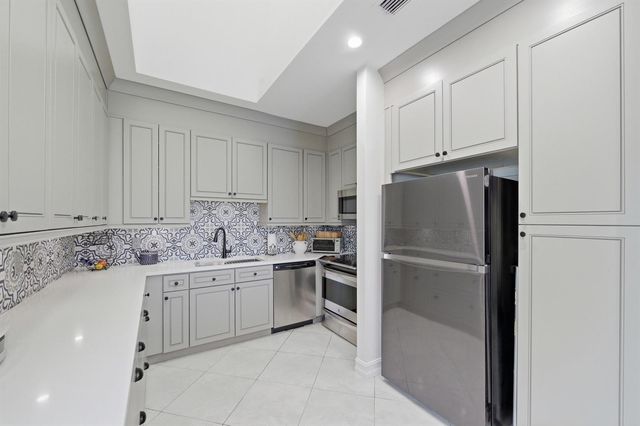 47 N Lakeshore Drive, Hypoluxo, FL 33462