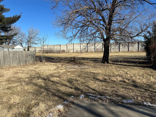 2113 E 21st Street, Des Moines, IA 50317