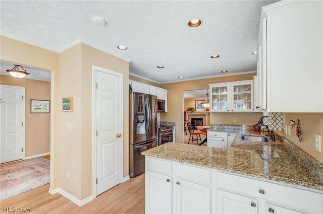 1474 Hollow Wood Lane, Avon, OH 44011