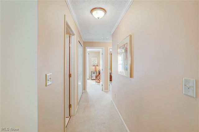 1474 Hollow Wood Lane, Avon, OH 44011