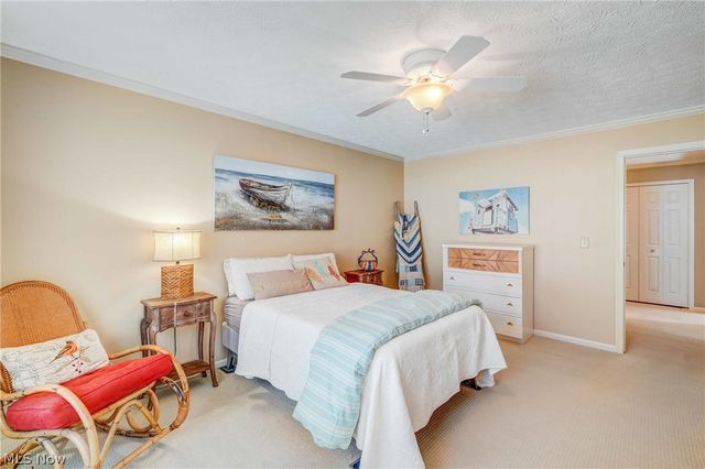 1474 Hollow Wood Lane, Avon, OH 44011