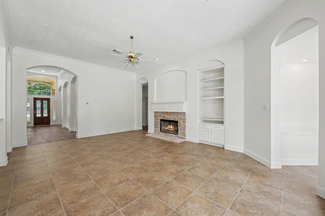 8685 Sunset Heights Lane, Conroe, TX 77302