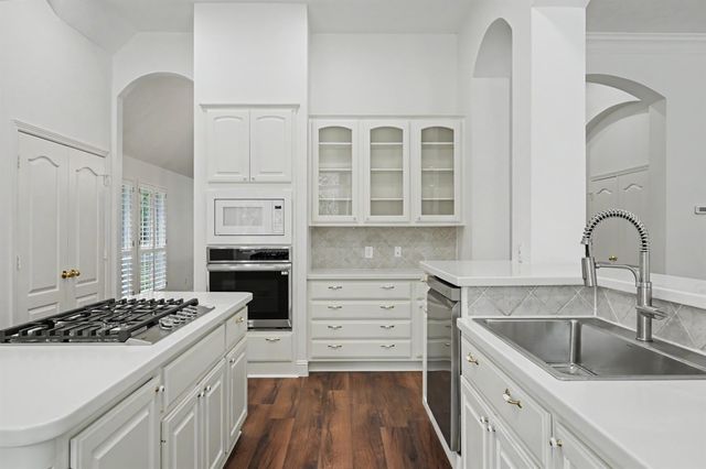 8685 Sunset Heights Lane, Conroe, TX 77302