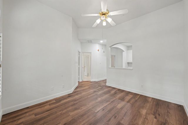 8685 Sunset Heights Lane, Conroe, TX 77302