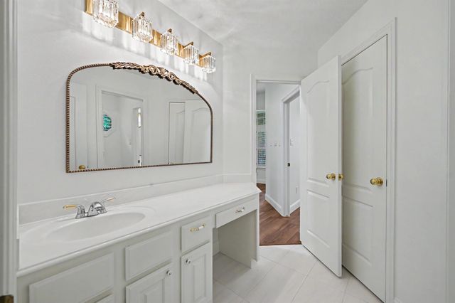 8685 Sunset Heights Lane, Conroe, TX 77302