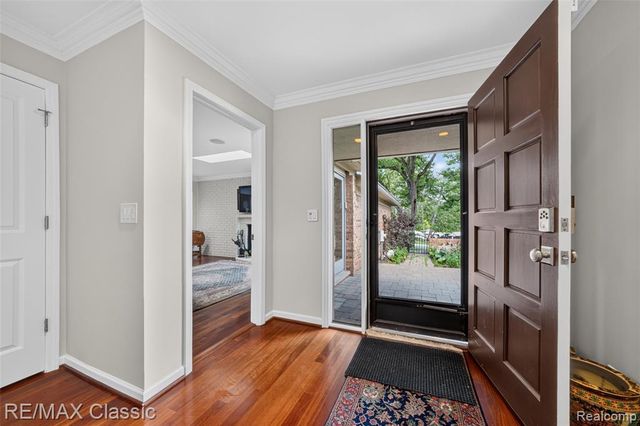 727 Arbor Court, Bloomfield Hills, MI 48304