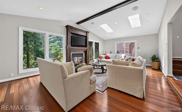 727 Arbor Court, Bloomfield Hills, MI 48304