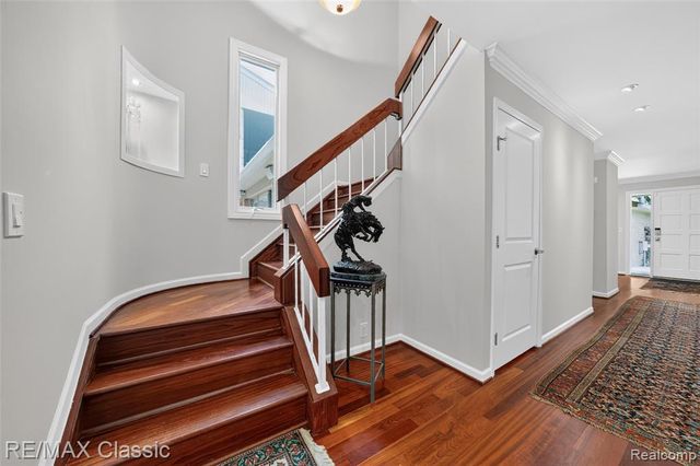 727 Arbor Court, Bloomfield Hills, MI 48304