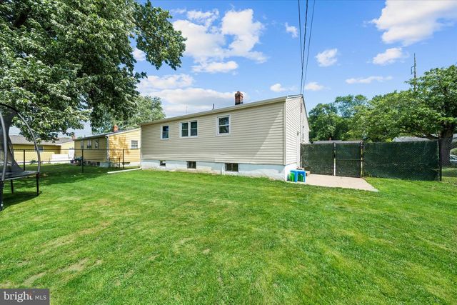 38 GREENRIDGE RD, Newark, DE 19711
