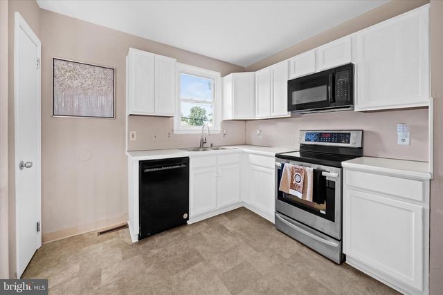 38 GREENRIDGE RD, Newark, DE 19711