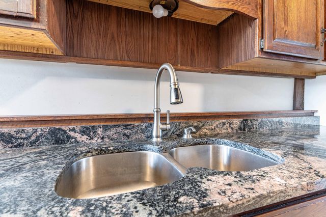 1015 11th Avenue S, Moorhead, MN 56560