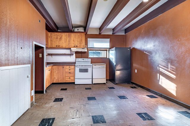 1015 11th Avenue S, Moorhead, MN 56560