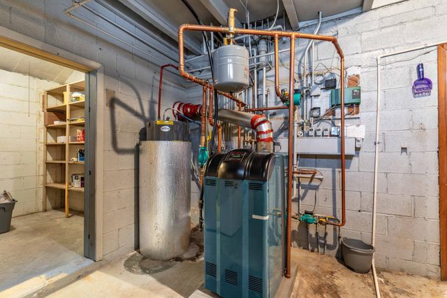 1015 11th Avenue S, Moorhead, MN 56560