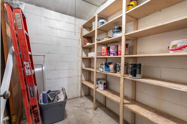 1015 11th Avenue S, Moorhead, MN 56560