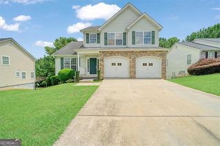 5745 VILLAGE Loop, Fairburn, GA 30213