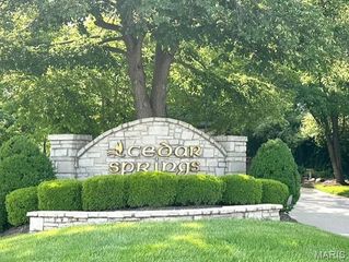 14300 Willow Spring Hill Drive, Chesterfield, MO 63017
