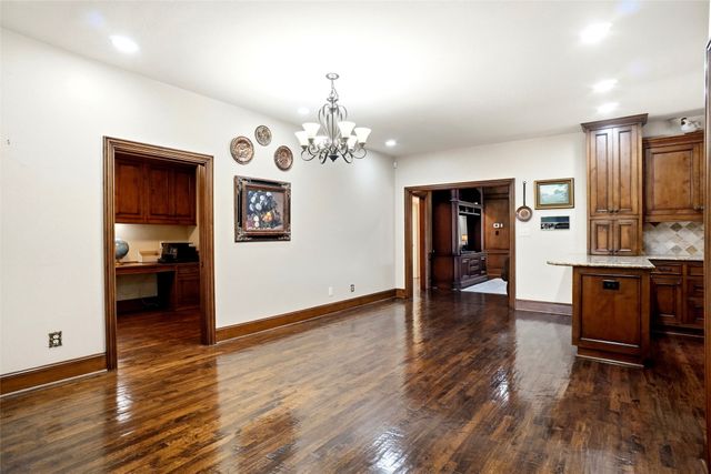2412 Emerald Circle, Southlake, TX 76092