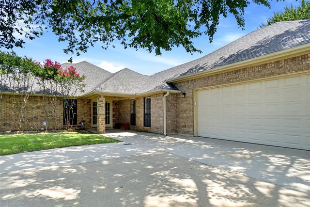 2412 Emerald Circle, Southlake, TX 76092