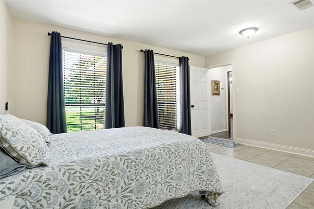 2412 Emerald Circle, Southlake, TX 76092