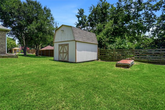 2412 Emerald Circle, Southlake, TX 76092